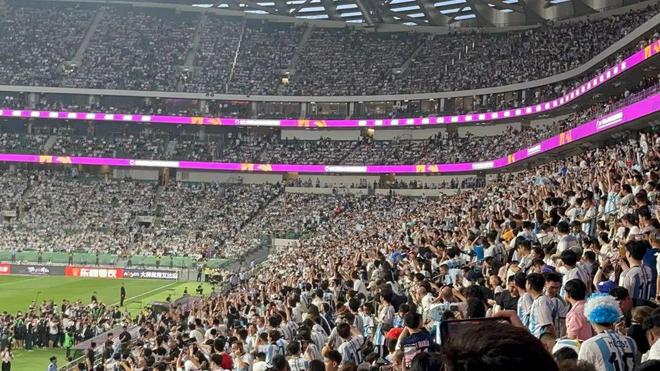 败北首场状态出色,热火观众沸腾!,梅西重返赛场全场沸腾不已 败北首场状态出色,热火观众沸腾!,梅西重返赛场全场沸腾不已