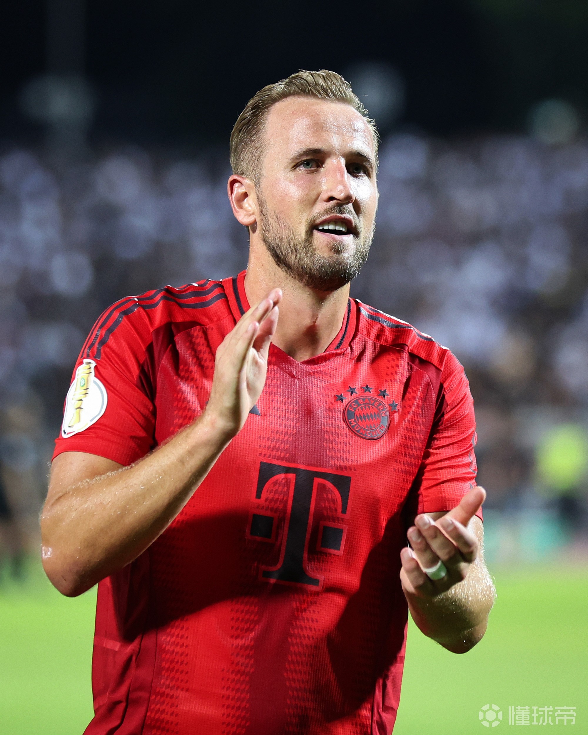 凯恩新星比赛局势复杂表现突出,TL前途光明!全场沸腾不已 凯恩新星比赛局势复杂表现突出,TL前途光明!全场沸腾不已